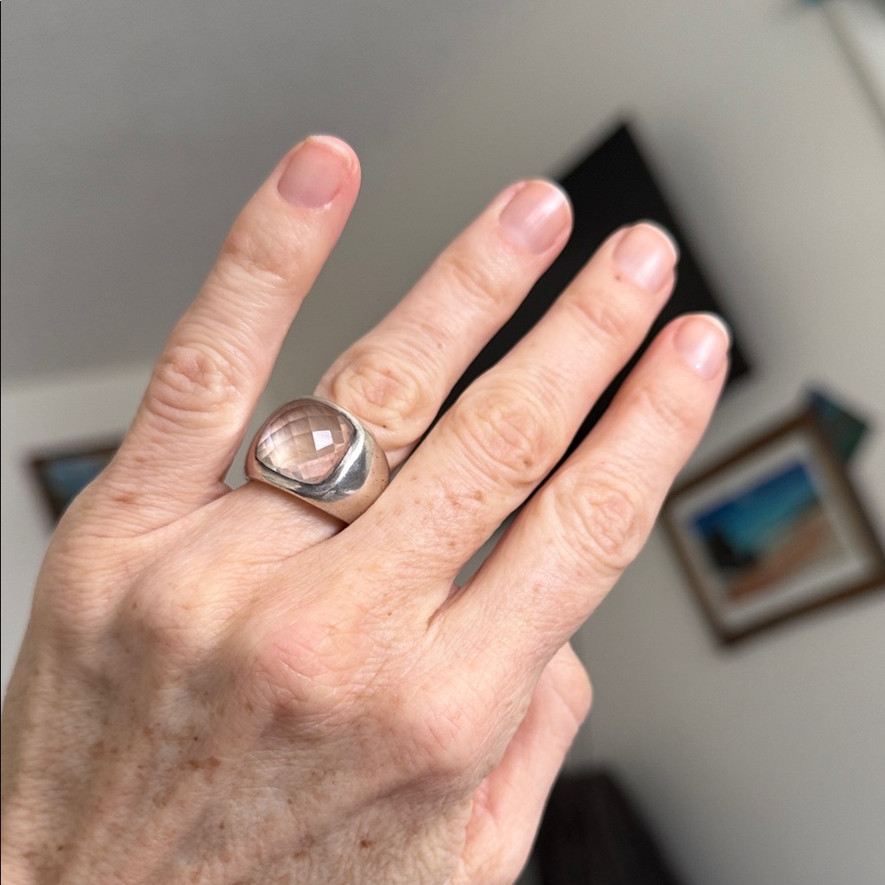 Quartz ring